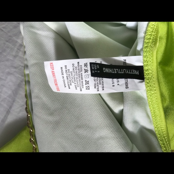 Green swimsuit - Picture 3 of 3